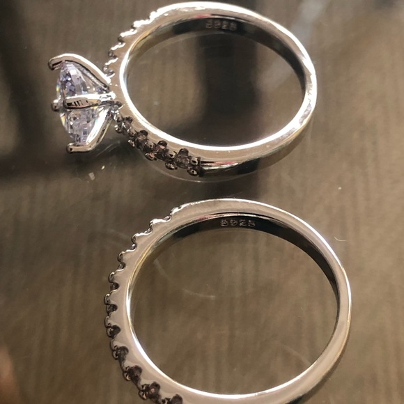 💍925 Stamped Sterling Silver Wedding Ring Band Set💍 - Picture 4 of 6